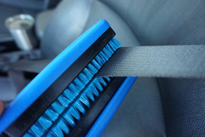 Blugator Seatbelt Brush